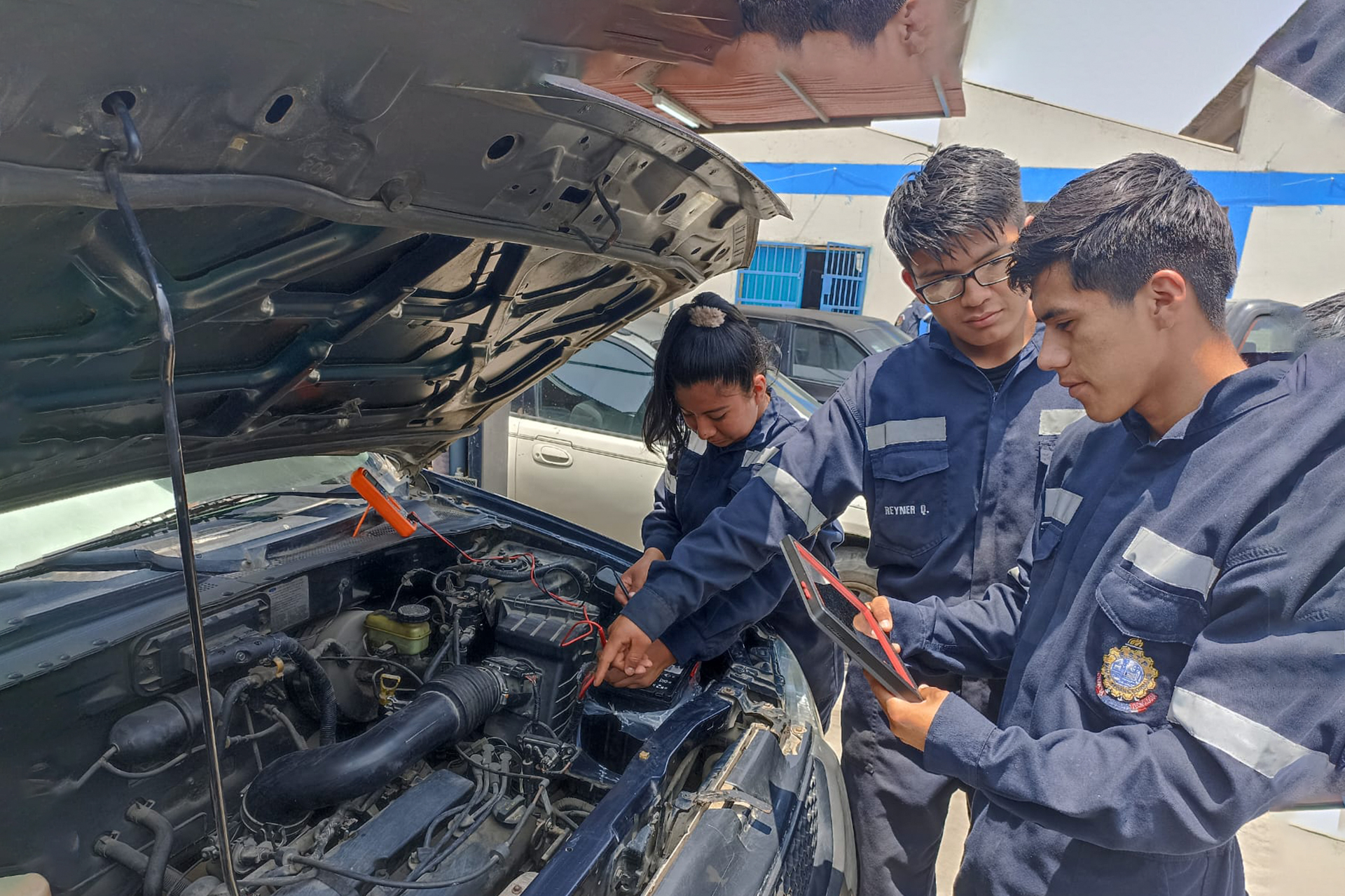 Mecatrónica Automotriz